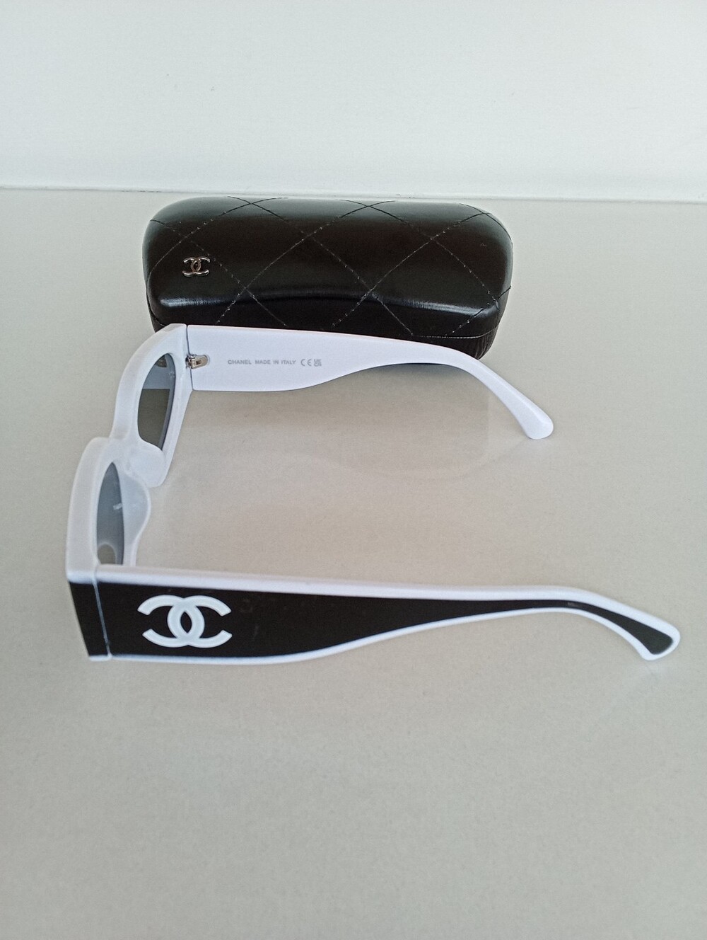 Chanel CC Black White Cateye Sunglasses - Picture 3 of 5